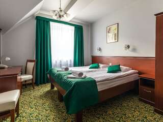 Отель Hotel Skalite Spa & Wellness Щирк Двухместный номер с 1 кроватью или 2 отдельными кроватями-11