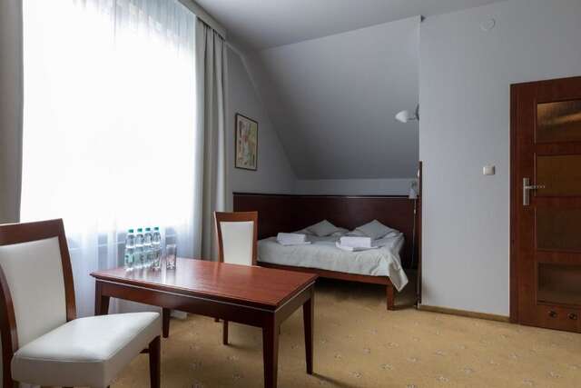 Отель Hotel Skalite Spa & Wellness Щирк-63
